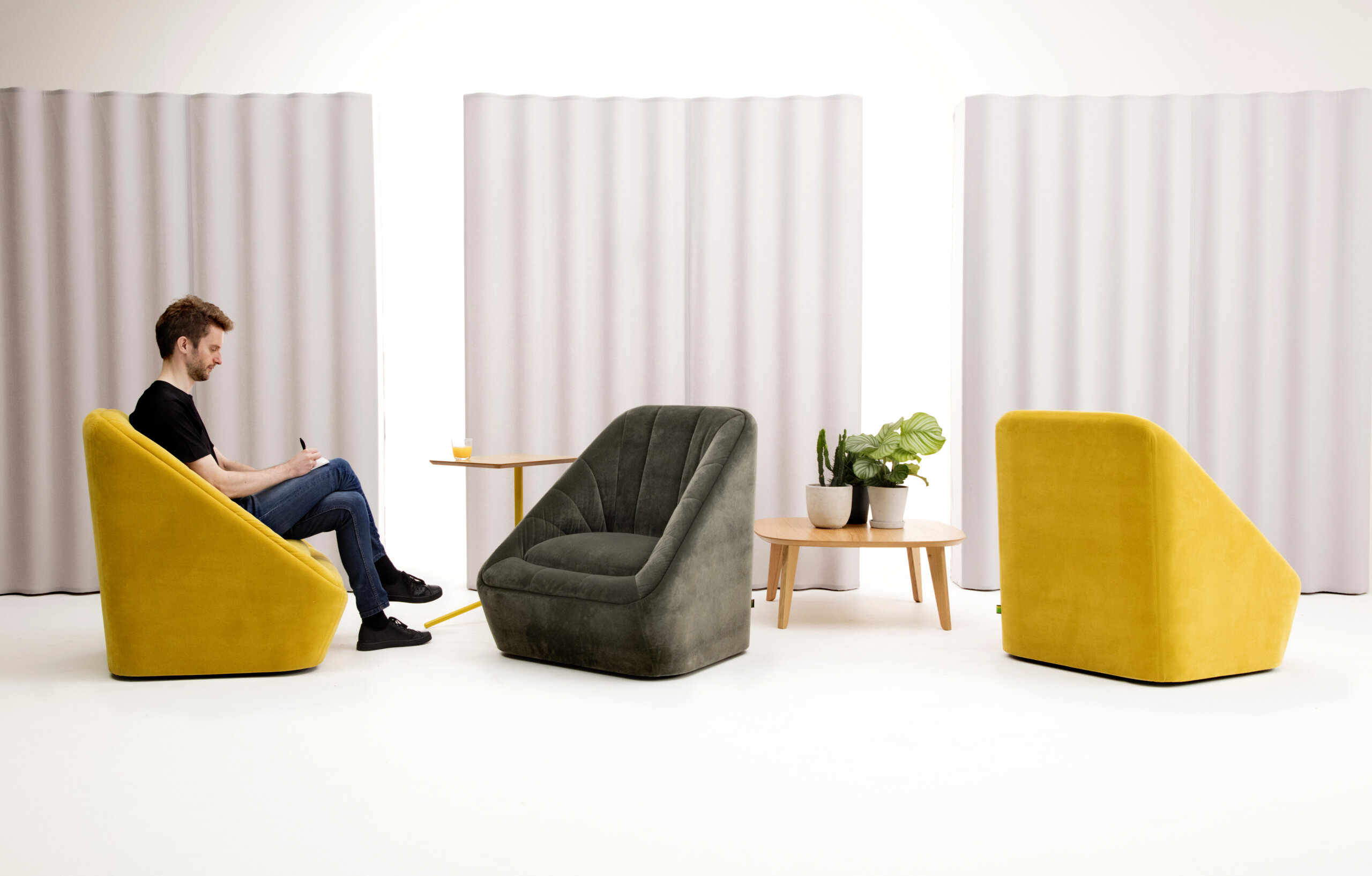 FIJICHBSW_Maharam_Teatro_YELLOW_GREY_DAL650SL_OAK_KNO50X40_RAL1012_WHMF_GROUP_HR_2.jpg